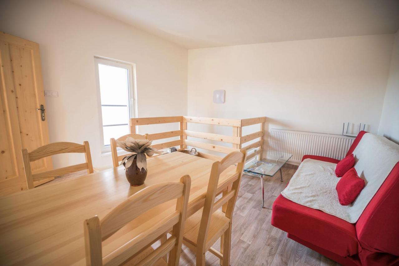 Apartman Emka Liptovský Mikuláš エクステリア 写真
