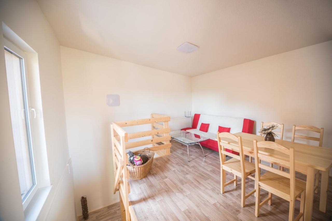Apartman Emka Liptovský Mikuláš エクステリア 写真
